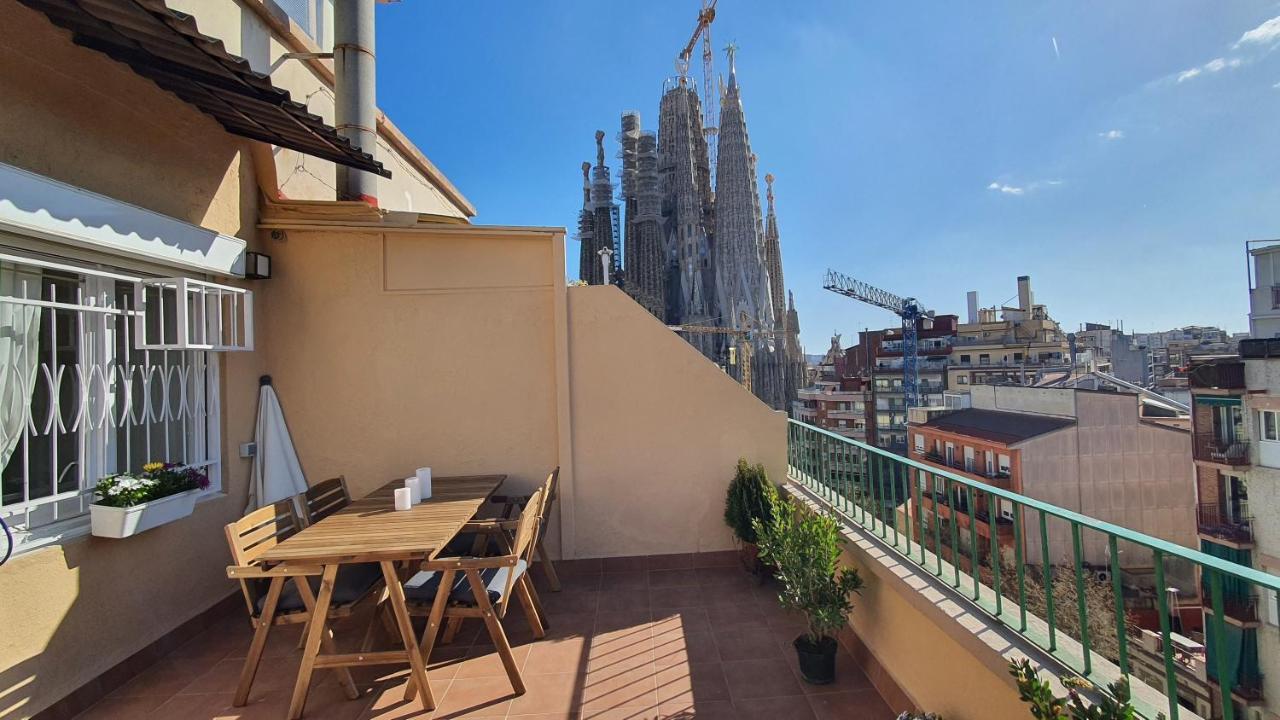Opening Doors Sagrada Familia Barcelona Exterior foto